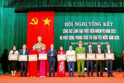 HỘI NGHỊ TỔNG KẾT CÔNG TÁC LÃNH ĐẠO THỰC HIỆN NHIỆM VỤ NĂM 2025 CỦA PHƯỜNG NAM HOA LƯ