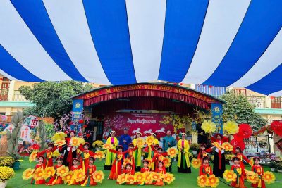 XUÂN YÊU THƯƠNG – XUÂN CỦA NHỮNG NỤ CƯỜI THƠ NGÂY